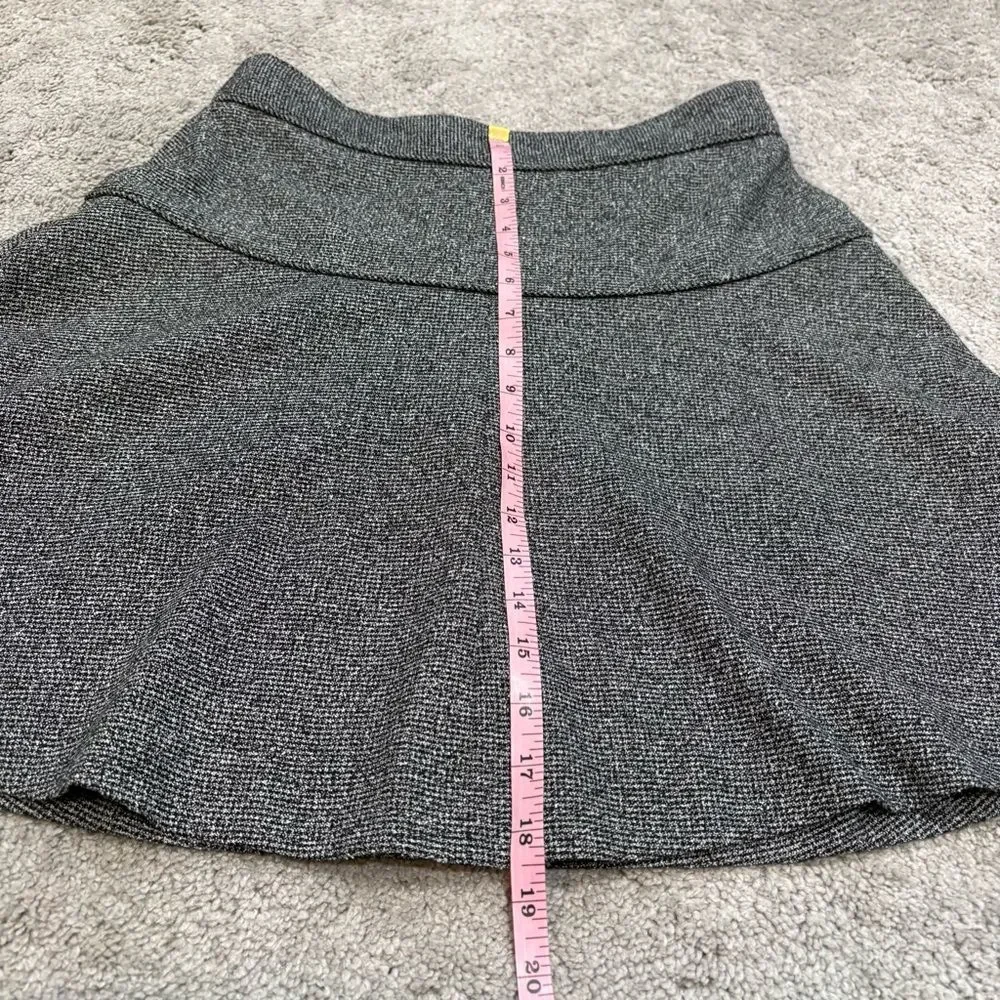 Banana Republic Black & White Tweed Circle Skirt Size 2